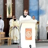 W parafii pw. św. Brata Alberta w Świebodzicach słowo głosił dk. Emil Dudek, a klerycy pokazali przedstawienie o Dobrym Pasterzu.