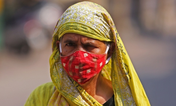 Indie: W ciągu doby ponad 414 tys. zakażeń koronawirusem, blisko 4 tys. zgonów