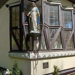 60. Gdańsk-Strzyża, Figura Matki Bożej Fatimskiej przy sanktuarium Miłosierdzia Bożego