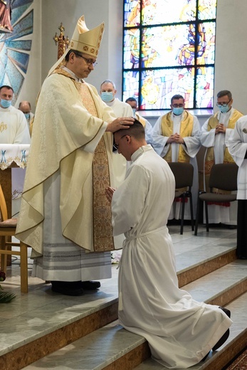 Święcenia diakonatu i prezbiteratu u sercanów