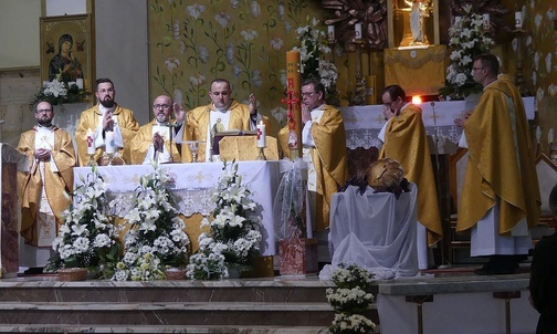 Msza św. na Złotych Łanach w ramach pielgrzymki oazy rodzin do św. Józefa.