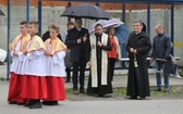 101. urodziny św. Jana Pawła II przy starej kuźni w Rzykach