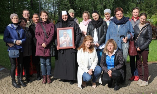Uczestniczki dnia skupienia dla kobiet z s. Aleksandrą Waliczek.