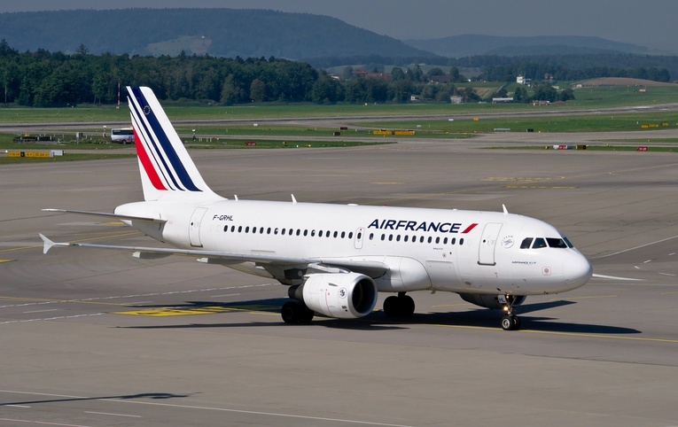 Francja: Linie Air France zawieszają loty w przestrzeni powietrznej Białorusi