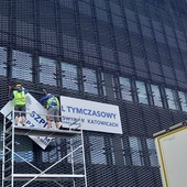Katowice. Demontaż szpitala tymczasowego w Międzynarodowym Centrum Kongresowym
