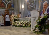 Rocznicowa Eucharystia w radomskiej katedrze sprawowana była pod przewodnictwem bp. Marka Solarczyka. Koncelebrowali bp Henryk Tomasik i bp Piotr Turzyński.