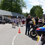 Motocykliści i strażacy na Drodze Papieskiej