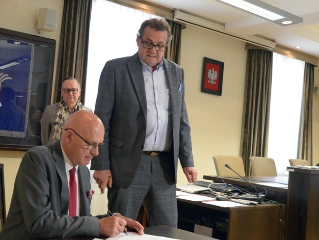 Radomski uniwersytet podpisał umowy z klubami sportowymi