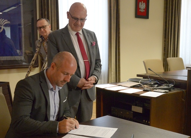 Radomski uniwersytet podpisał umowy z klubami sportowymi