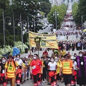 	Emocji, których doświadczają pątnicy, wchodząc  na jasnogórskie wzgórze, nie da się opisać.