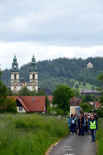 Przyszli do Matki