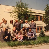 Grupa płockich krótkofalowców – operatorów stacji okolicznościowej w czerwcu 1991 r.