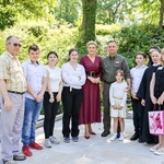 Wizyta dzieci ze świetlicy socjoterapeutycznej w Bolkowie u Pierwszej Damy