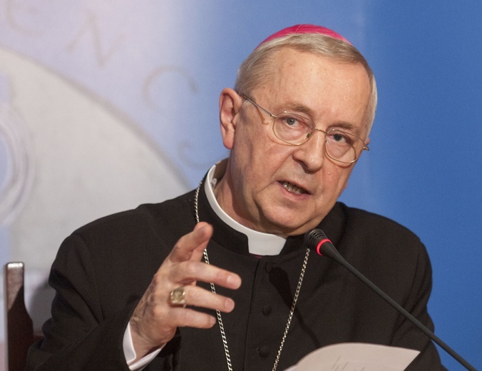 Abp Gądecki o nadziejach i pytaniach w związku z synodem