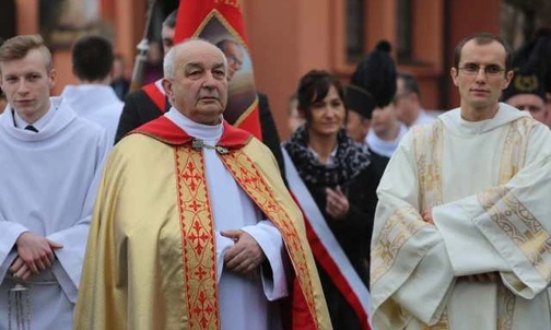 Ks. kan. Kazimierz Janiurek, proboszcz parafii św. maksymiliana w Czechowicach-Dziedzicach, przechodzi na emeryturę.