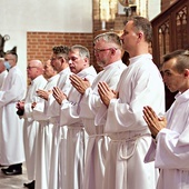W archidiecezji  posługuje prawie  250 nadzwyczajnych szafarzy Komunii Świętej.