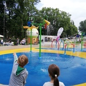 Katowice. Wodny plac zabaw na Osiedlu Tysiąclecia oficjalnie otwarty 