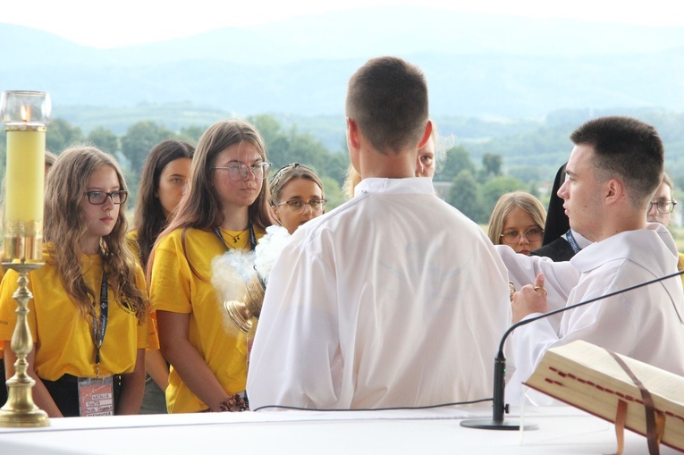 Stary Sącz. Obóz stypendystów Fundacji "Dzieło Nowego Tysiąclecia"