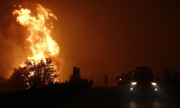 Grecja: Tysiące osób uciekło przed pożarami