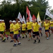 W takiej wędrówce do Czarnej Madonny bierze udział 31 osób.