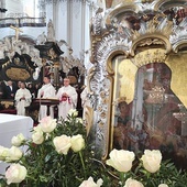 ▲	Były to pierwsze uroczystości odpustowe z udziałem nowego biskupa legnickiego Andrzeja Siemieniewskiego.