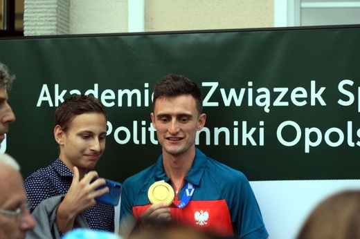 Powitanie mistrza olimpijskiego Dawida Tomali w Opolu