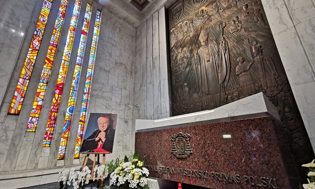 Archikatedra św. Jana Chrzciciela w Warszawie, miejsce pochówku Sługi Bożego kard. Stefana Wyszyńskiego.