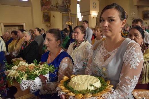 Parafialne dożynki w Miętustwie 