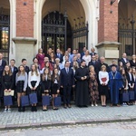 Uczniowie z Gilowic na gali w Collegium Novum UJ - 2021