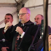 Biskup opolski dziękuje za wsparcie ofiar powodzi w zachodniej Europie i uchodźców z Afganistanu