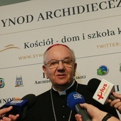 Konferencja prasowa przed rozpoczęciem synodu.
