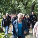 Pielgrzymka Żywego Różańca do Barda