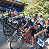 Wyścig rowerowy to puławska tradycja związana z obchodami Dnia Papieskiego. 