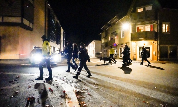 5 ofiar śmiertelnych ataku w Norwegii. Napastnik z łukiem to wyznawc islamu