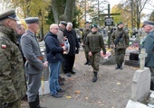 Modlitwa i upamiętnienie bohaterów przy Kwaterze Legionowej na cmentarzu rzymskokatolickim w Radomiu przy ul. Limanowskiego.