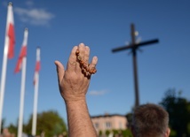 Będą modlić się za zmarłych z naszych rodzin, za ojczyznę i za Kościół w Polsce.