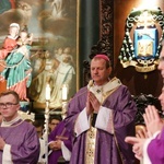 Msza św. za zmarłych biskupów, kapłanów i osoby życia konsekrowanego