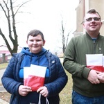 Polskie flagi w Zasowie