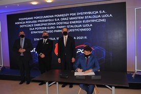 Podpisanie porozumienia w siedzibie Stalowowolskiej Strefy Gospodarczej.