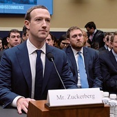 Mark Zuckerberg zeznający przed komisją Senatu, Waszyngton,  rok 2018.