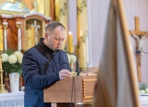 Poświęcenie nowego krzyża na Rogowcu