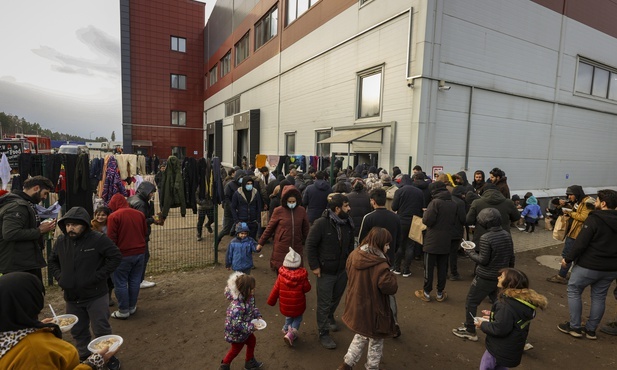 "Organizacje międzynarodowe powinny zrekompensować Mińskowi wydatki na migrantów"