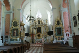 Odrestaurowane wnętrze kościoła św. Marii Magdaleny w Łęcznej.