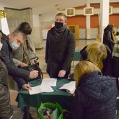 Katecheci już zapisują się na zimowe zamknięte rekolekcje. Mają nadzieję, że pandemia ustąpi i będzie można zrealizować te ważne dla nich duchowe ćwiczenia.