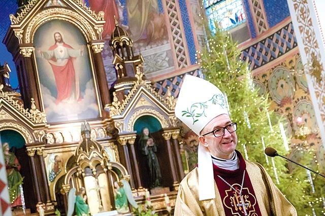 W czasie prymicji biskupich w 2020 r. w rodzinnej parafii NSPJ w Bytomiu- -Szombierkach.