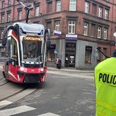 Region. "Parkuj właściwie - zachowaj metr od torowiska" - wspólna akcja policji, straży miejskiej i spółki Tramwaje Śląskie