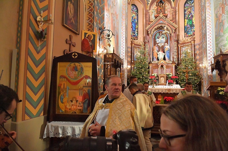 Rozpoczęcie peregrynacji ikony Najświętszej Rodziny w archidiecezji krakowskiej