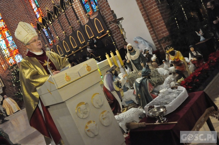 Bp Lityński: Epifania to ruch Boga ku człowiekowi