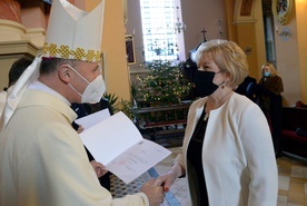Bp Marek Solarczyk wręczył Teresie Połeć nominację na drugą kadencję prezesa Diecezjalnego Instytutu Akcji Katolickiej Diecezji Radomskiej.