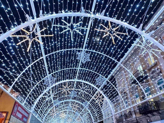 Świetlna dekoracja w Radomiu